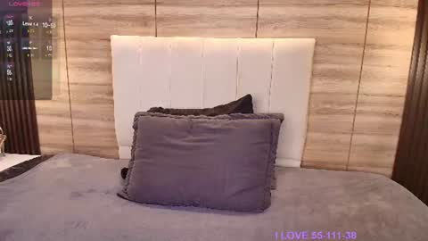 lily_waist online show from July 10, 2026, 11:02 am