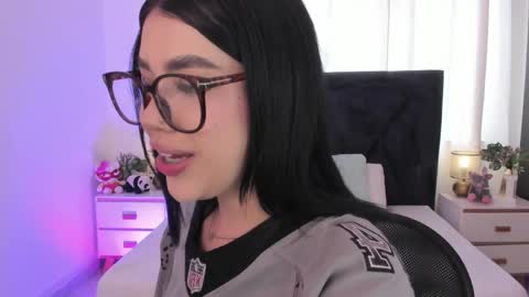 LilyWoodz online show from June 2, 2026, 7:05 pm