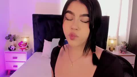 LilyWoodz online show from July 14, 2026, 7:08 pm