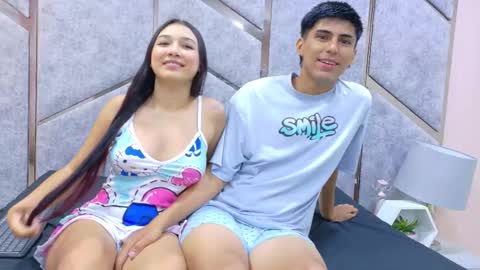 LYLY Y FINN online show from November 15, 2025, 11:51 am