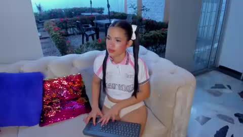 Lili  online show from June 13, 2026, 12:14 pm