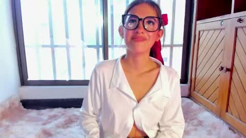 Lili  online show from July 28, 2026, 4:39 pm