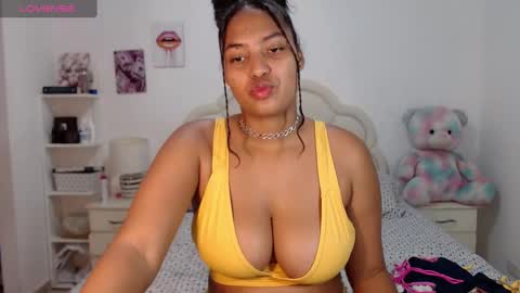 Snapshot of lilyjacksonn chatting on January 24, 2025, 10:19 pm Lily.. online show from January 24, 2025, 10:19 pm