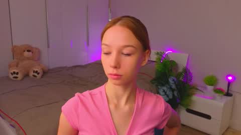 lilylisy online show from November 17, 2025, 11:27 am