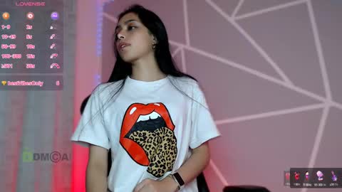 Liliana louise online show from December 3, 2024, 10:07 pm