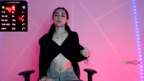 Liliana louise online show from March 5, 2025, 5:39 pm
