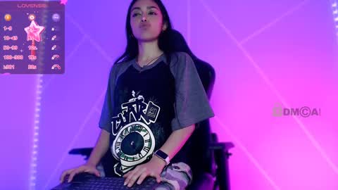 Liliana louise online show from March 6, 2025, 2:18 pm