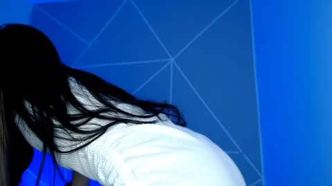Liliana louise online show from May 15, 2026, 5:42 pm