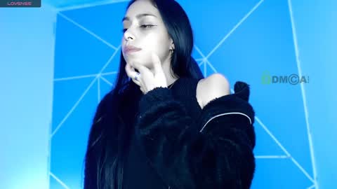 Liliana louise online show from May 25, 2026, 1:00 am