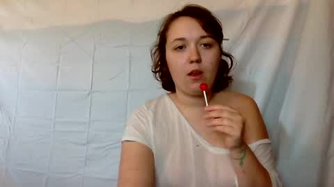 lily online show from June 28, 2026, 9:43 pm