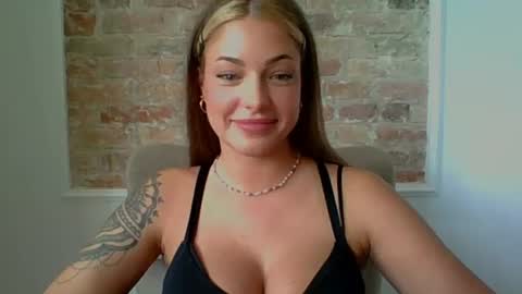 Lily online show from July 20, 2026, 10:39 am