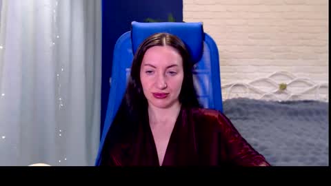 Lily online show from February 19, 2026, 7:37 am