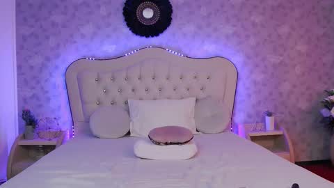 Snapshot of lilyrose_ chatting on February 9, 2025, 7:27 am online show from February 9, 2025, 7:27 am