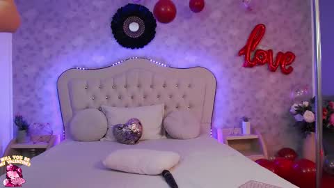 Snapshot of lilyrose_ chatting on February 14, 2025, 4:26 am online show from February 14, 2025, 4:26 am