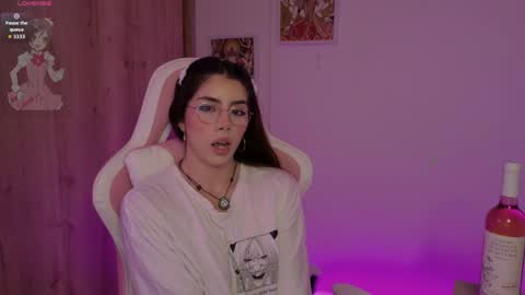 Snapshot of lilyrouse_ chatting on May 14, 2026, 3:35 am lily help me to collect more cosplay online show from May 14, 2026, 3:35 am