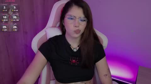 Snapshot of lilyrouse_ chatting on May 28, 2026, 3:48 am lily help me to collect more cosplay online show from May 28, 2026, 3:48 am