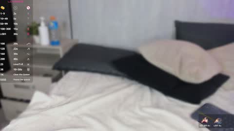   online show from April 16, 2026, 9:39 pm