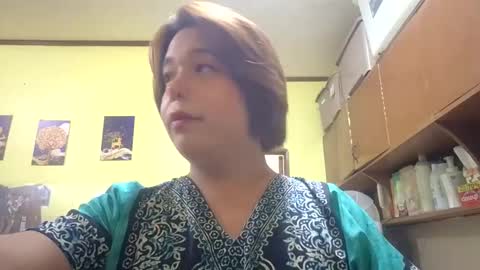 lilysette online show from May 28, 2026, 10:01 am
