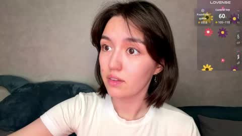 Snapshot of lilysollar chatting on May 18, 2026, 6:25 pm Lily online show from May 18, 2026, 6:25 pm