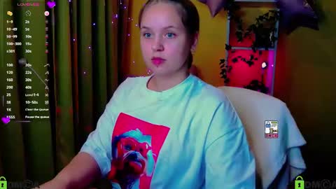 Snapshot of lilysweet13 chatting on August 8, 2026, 9:28 pm Lily online show from August 8, 2026, 9:28 pm