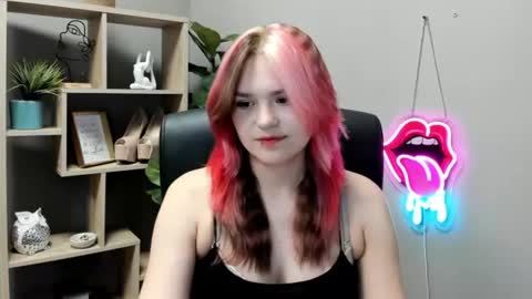 Lily online show from June 11, 2026, 7:17 am