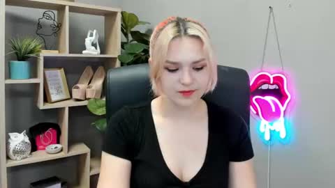 Lily online show from July 13, 2026, 6:38 am