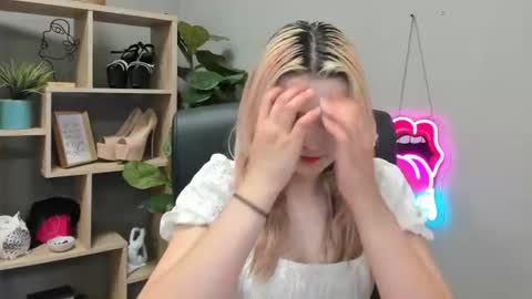 Lily online show from July 27, 2026, 6:31 am