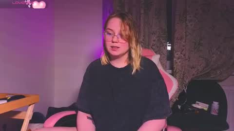 lime cat online show from November 10, 2025, 1:59 am