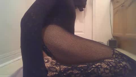 limpclitsissyfemboy online show from January 18, 2026, 4:49 am