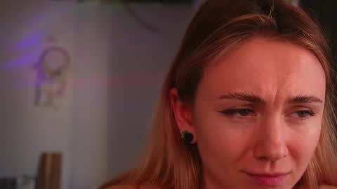 Snapshot of limy_sweet chatting on February 7, 2025, 11:34 am limy_sweet online show from February 7, 2025, 11:34 am