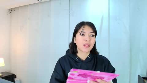 Snapshot of lina_bedoya chatting on October 10, 2025, 11:31 am Lina Bedoya online show from October 10, 2025, 11:31 am