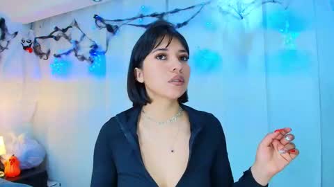 Snapshot of lina_bedoya chatting on October 27, 2025, 11:58 am Lina Bedoya online show from October 27, 2025, 11:58 am