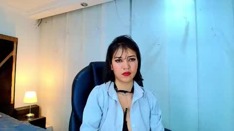  Lina Bedoya  online show from March 21, 2026, 11:37 am