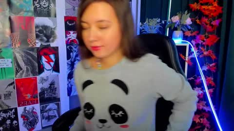 Snapshot of lina_brownie chatting on December 4, 2024, 5:38 am Lina online show from December 4, 2024, 5:38 am