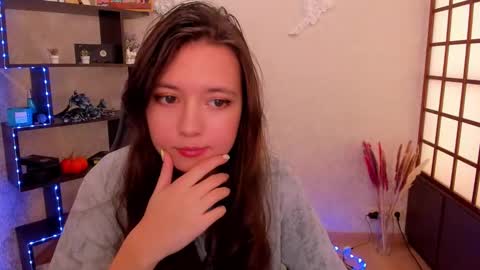 Snapshot of lina_brownie chatting on December 5, 2024, 5:15 am Lina online show from December 5, 2024, 5:15 am