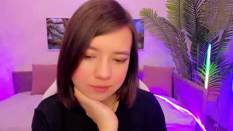 Snapshot of lina_brownie chatting on February 16, 2025, 1:58 am Lina online show from February 16, 2025, 1:58 am