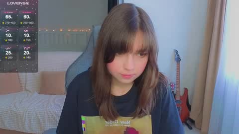 Snapshot of lina_brownie chatting on April 25, 2026, 4:26 am Lina online show from April 25, 2026, 4:26 am