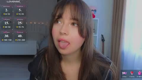Lina online show from July 24, 2026, 1:36 am