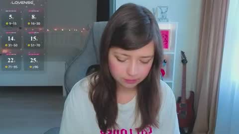 Lina online show from July 29, 2026, 2:32 am