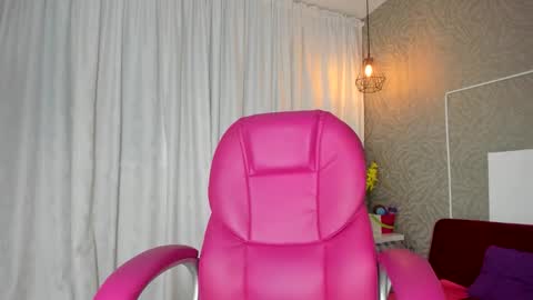 Snapshot of lina_clark_ chatting on March 26, 2026, 6:46 pm lina_clark_ online show from March 26, 2026, 6:46 pm