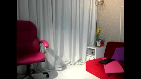 Snapshot of lina_clark_ chatting on March 29, 2026, 6:30 pm lina_clark_ online show from March 29, 2026, 6:30 pm