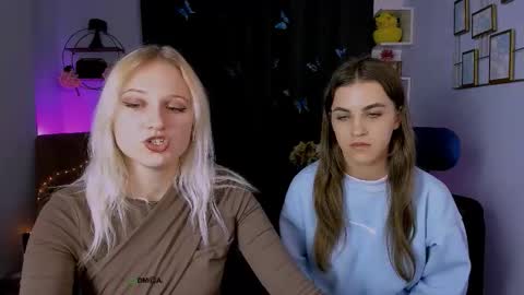 Snapshot of lina_fox12 chatting on September 30, 2025, 12:43 pm lina_fox12 online show from September 30, 2025, 12:43 pm