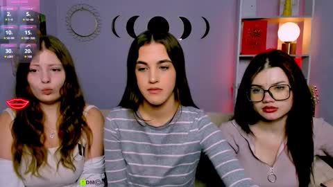 Snapshot of lina_fox12 chatting on January 13, 2026, 1:27 pm lina_fox12 online show from January 13, 2026, 1:27 pm