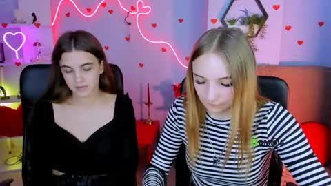 Snapshot of lina_fox12 chatting on April 2, 2026, 12:25 pm lina_fox12 online show from April 2, 2026, 12:25 pm