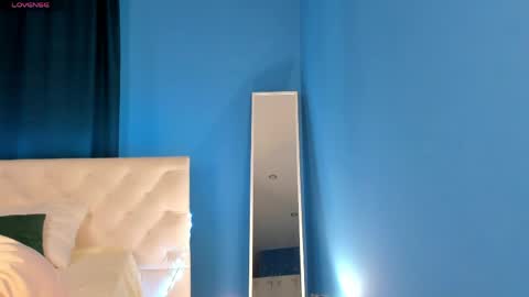 lina_massey online show from April 11, 2026, 12:59 am