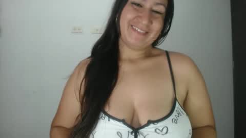 iiisabella online show from March 29, 2026, 10:04 am