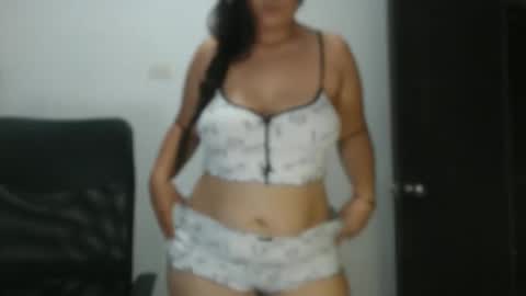 Snapshot of lina_playful chatting on April 29, 2026, 2:10 pm iiisabella online show from April 29, 2026, 2:10 pm
