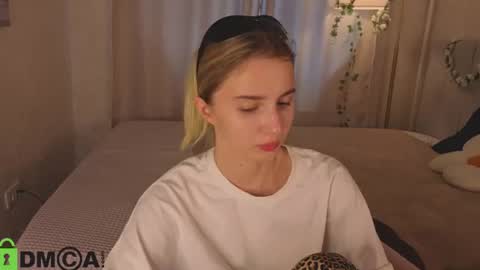 LINA online show from July 3, 2026, 1:23 am