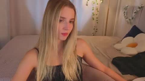 LINA online show from July 9, 2026, 1:09 am