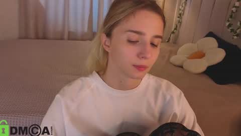 LINA online show from July 15, 2026, 1:22 am